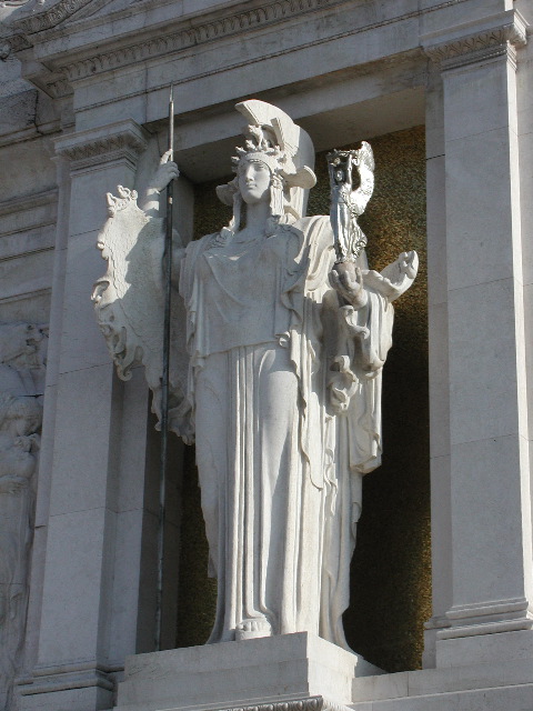 statue